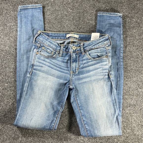 * Abercrombie & Fitch Junior’s Light Washed Skinny Jeans Sz 00R - Picture 8 of 14